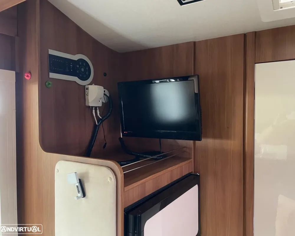 Rimor Katamarano 109 P Plus - Autocaravana c/Cama Central Venda Aluguer Caravanas