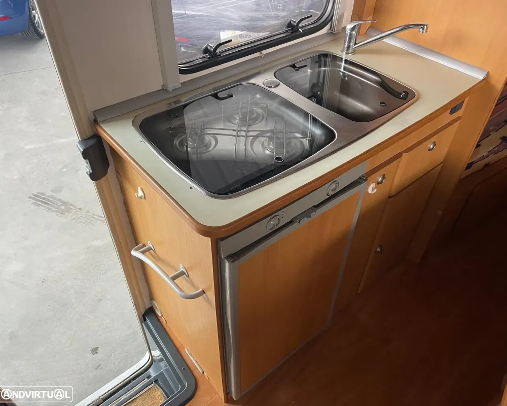 CI International Elliot 10 - Autocaravana Venda Aluguer Caravanas