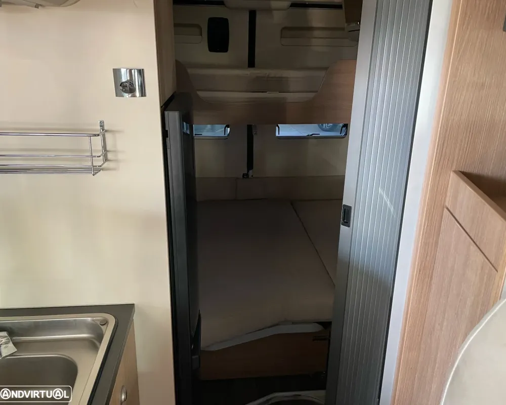 Adria Twin 600 SPT Family - Autocaravana Venda Aluguer Caravanas