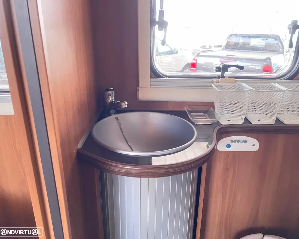 Rimor Katamarano 109 P Plus - Autocaravana c/Cama Central Venda Aluguer Caravanas