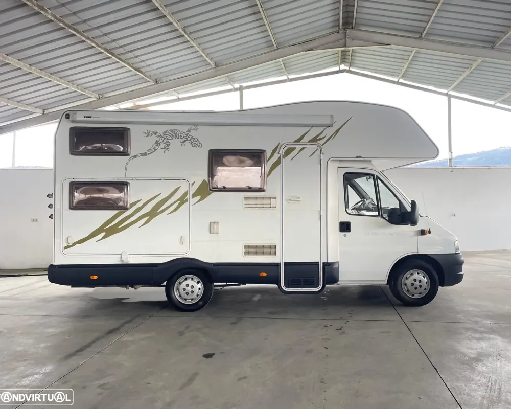 CI International Elliot 10 - Autocaravana Venda Aluguer Caravanas