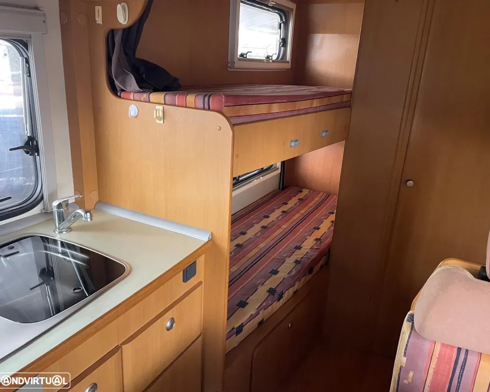 CI International Elliot 10 - Autocaravana Venda Aluguer Caravanas