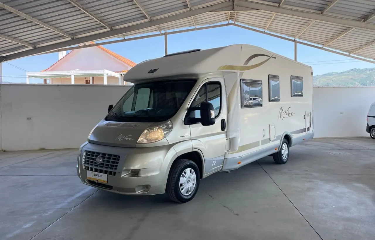 McLouis MC4 Autocaravana c/Cama Central e Elevatória Venda Aluguer Caravanas